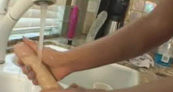 Dildo Cleaning 24